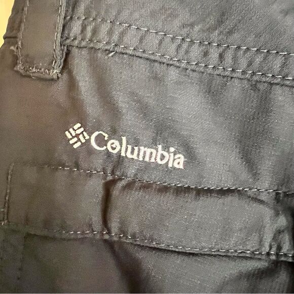 Women’s Columbia Gray Cargo Short Size 6 Hiking Outdoor Walking Sweat Wicking - Picture 3 of 7